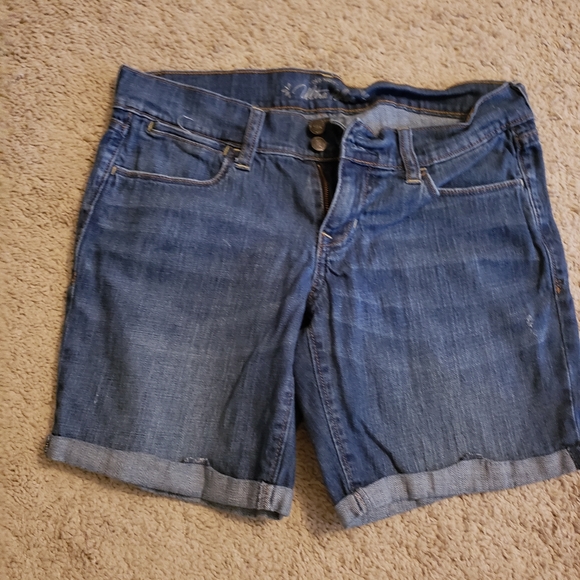 Old Navy rolled cuffed shorts - Picture 1 of 2